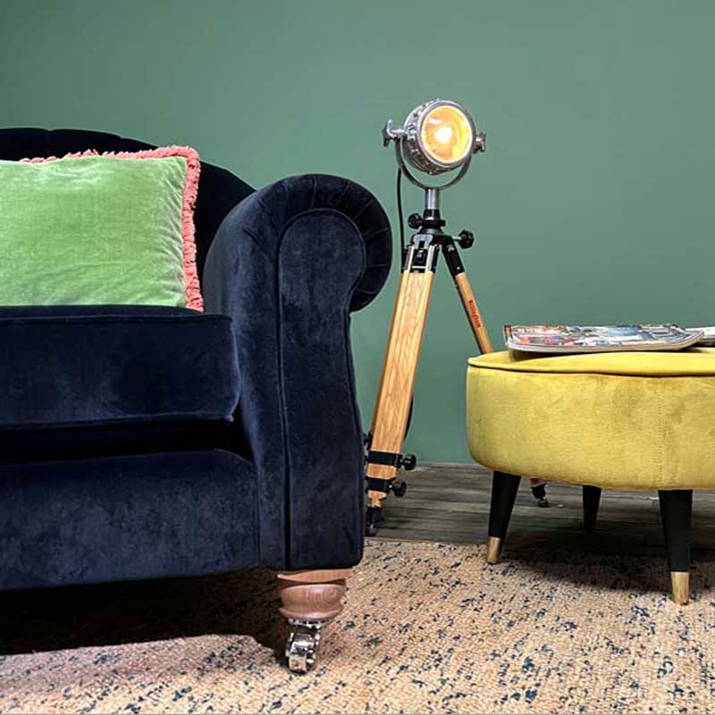 The Moneypenny industrial style floor lamp is a beautifully compact and unique vintage floor lamp. Paired with an extendable solid wood Billingham tripod to create a characterful vintage industrial tripod floor lamp