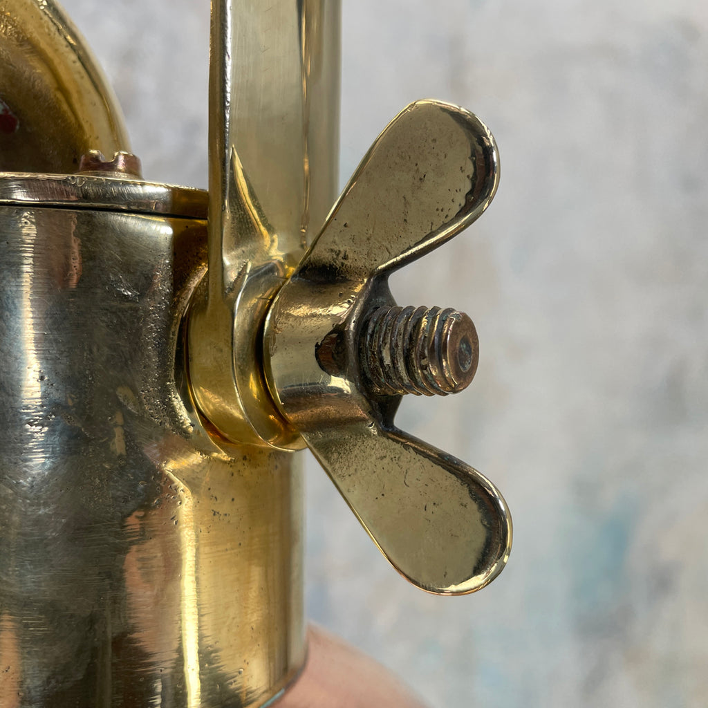 This brass wing nut is a lovely industrial detail on the copper ceiling light allowing you to alter the direction of the illumination. Giving you directional lighting. 