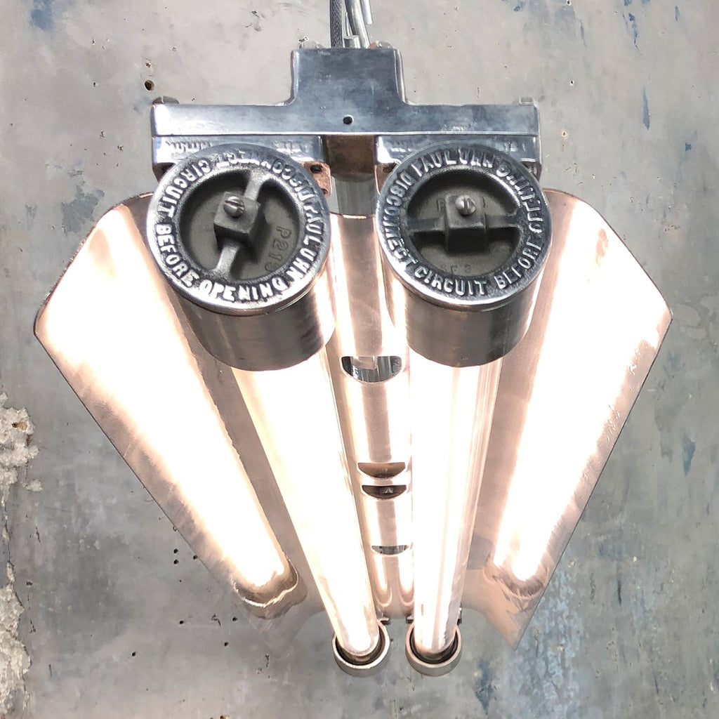A vintage industrial pauluhn 4ft cast aluminium flameproof striplight manufactured by Crouse Hinds of Texas, USA. They would make superb snooker table canopy light fixtues.